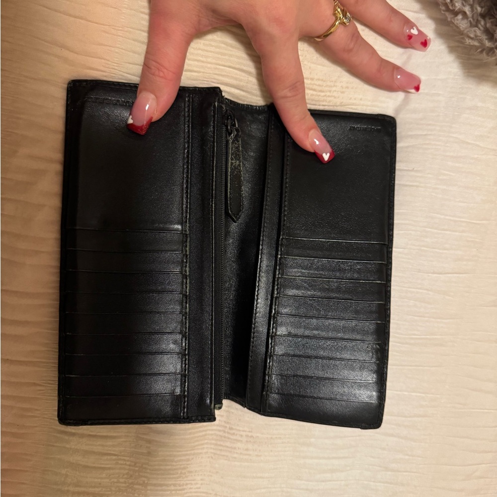 Burberry Beige and Black Check Wallet - Picture 3 of 5